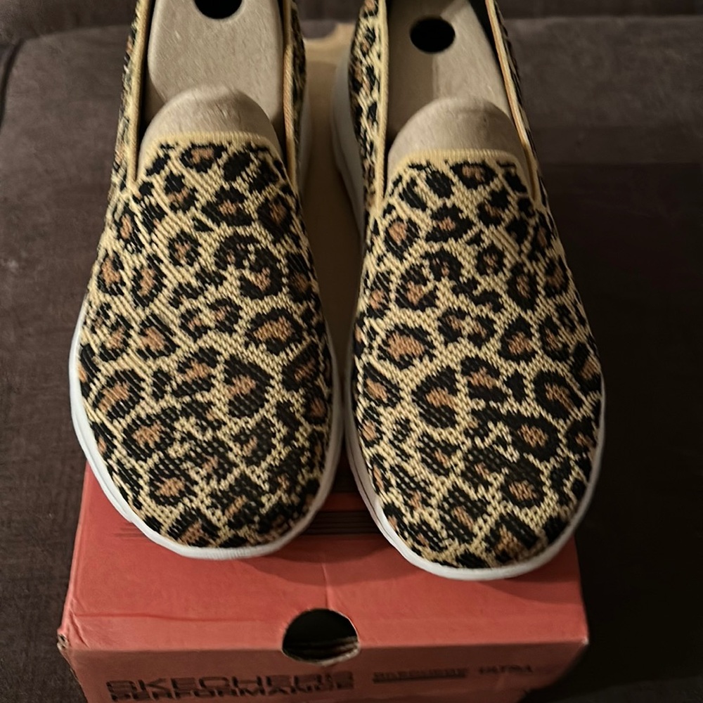 Sketches performance ultra cushions